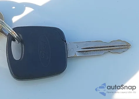 1999 Ford F-150 Lariat/Xl/Xlt z USA, uszkodzony, nr VIN 1FTRX17L4XKB16941